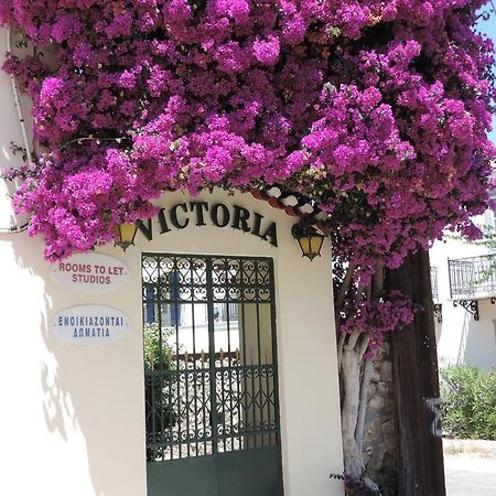 Victoria Studios Spetses Town Екстер'єр фото