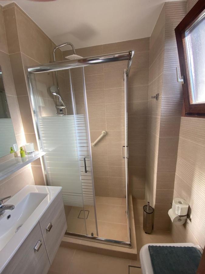 Victoria Studios Spetses Town Екстер'єр фото