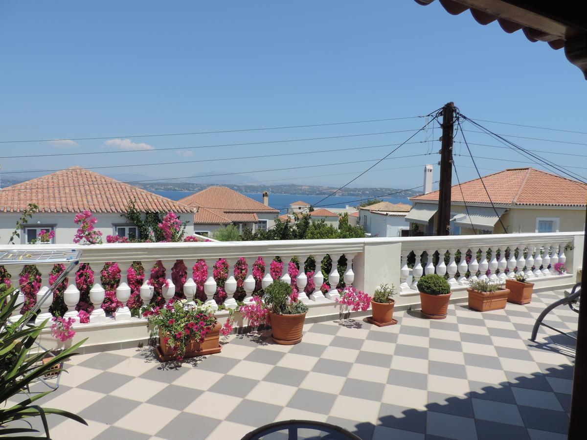 Victoria Studios Spetses Town Екстер'єр фото